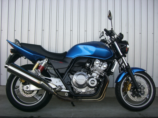 CB400SF-Revo（青）